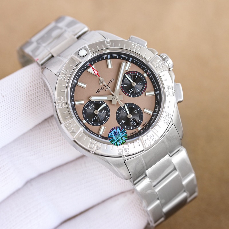 BLS新品：百年靈複仇者B01計時腕表44 (AVENGER B01 CHRON