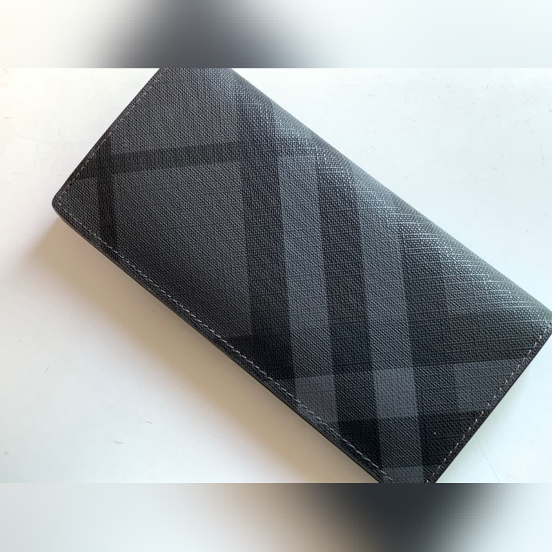 London 格紋二折包 [B 家]原單出品IT~~ 煙熏格子搭配進口粒面小牛皮