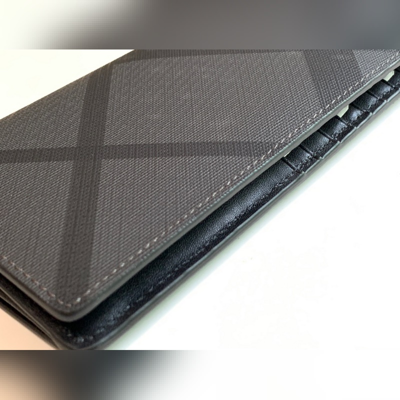 London 格紋二折包 [B 家]原單出品IT~~ 煙熏格子搭配進口粒面小牛皮