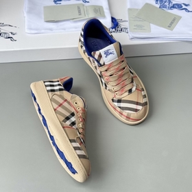 巴寶莉 BURBERRY 380  巴寶莉 BURBERRY 沙色格紋 Te