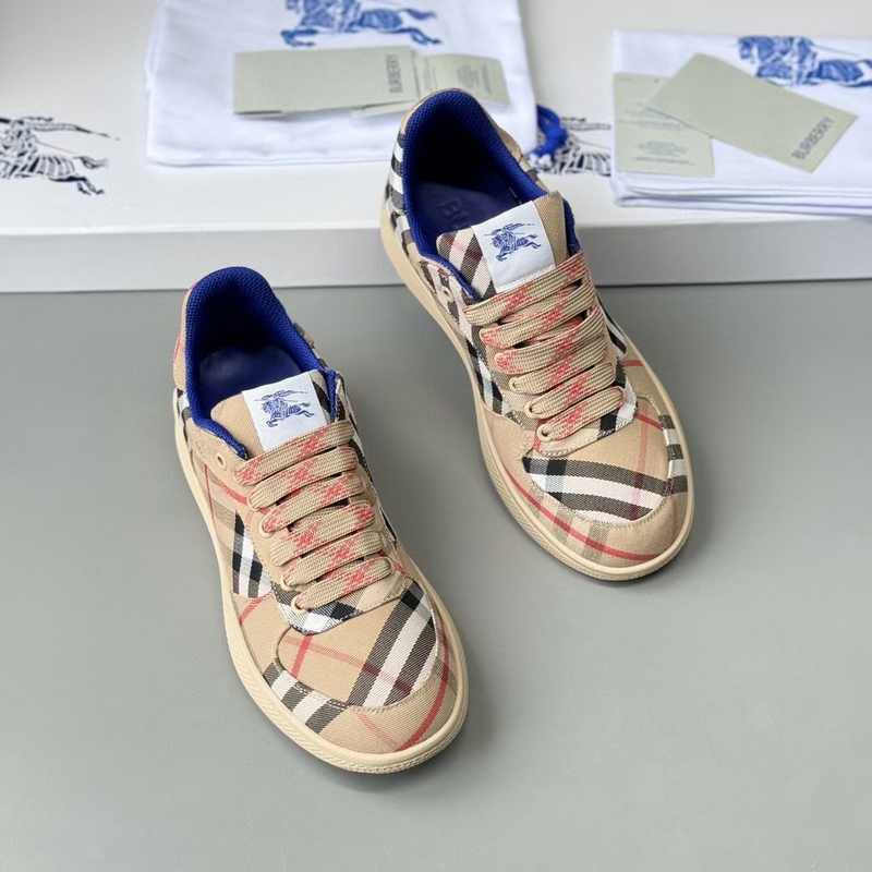 巴寶莉 BURBERRY 380  巴寶莉 BURBERRY 沙色格紋 Te