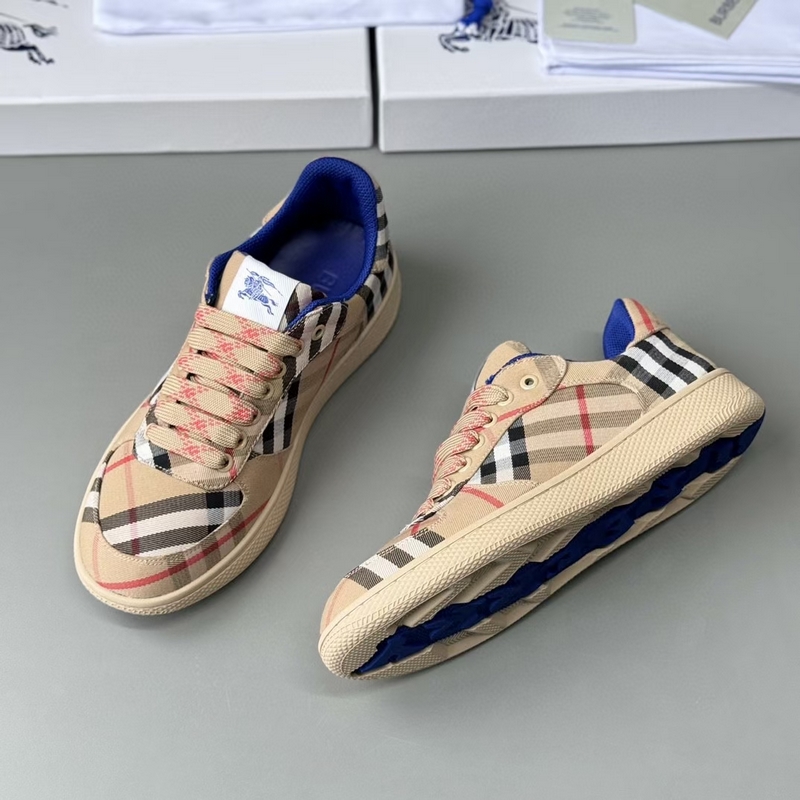 巴寶莉 BURBERRY 380  巴寶莉 BURBERRY 沙色格紋 Te