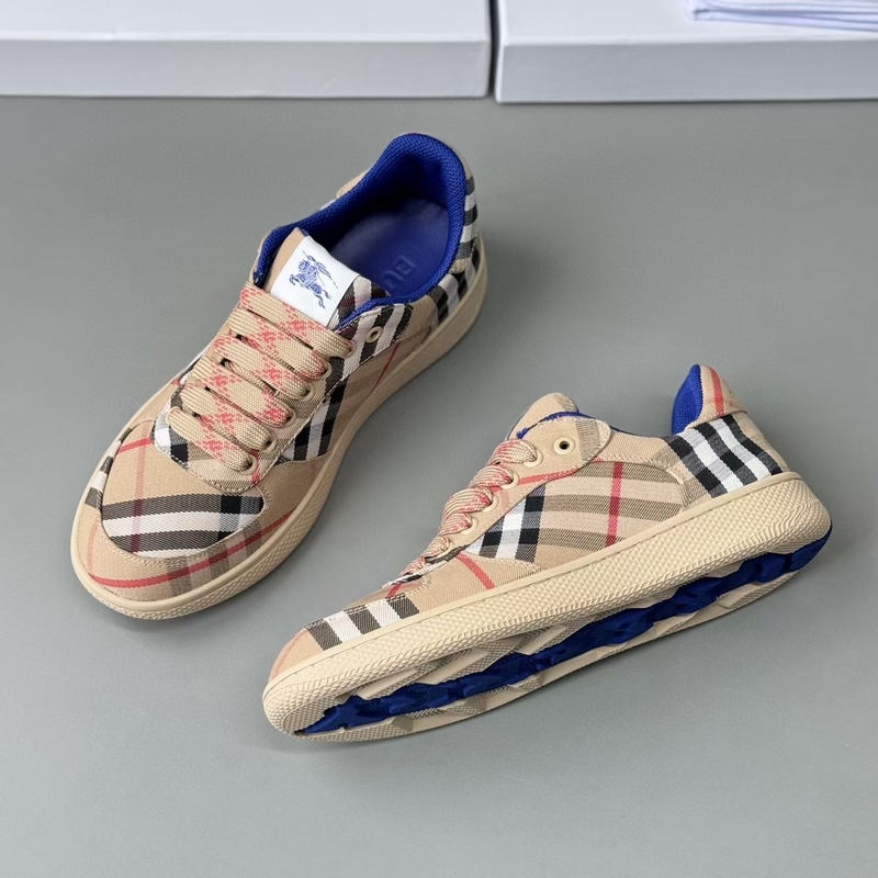 巴寶莉 BURBERRY 380  巴寶莉 BURBERRY 沙色格紋 Te