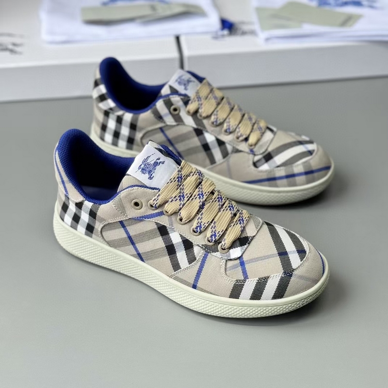 青苔色格紋 Terrace 運動鞋 BURBERRYI 終于來了 酷 颯 全新露