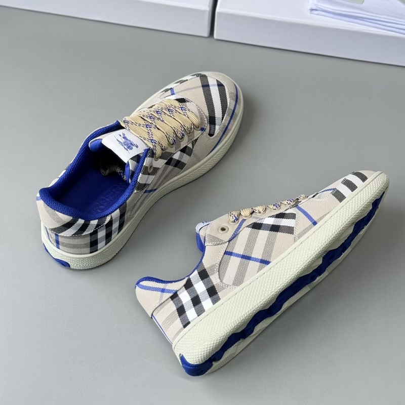 青苔色格紋 Terrace 運動鞋 BURBERRYI 終于來了 酷 颯 全新露