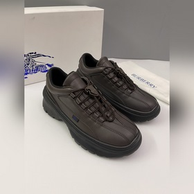 巴寶莉 BURBERRY Scoot 男鞋冬季新款2026年秋冬新款黑，系列新