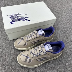 BURBERRYI 終于來了 酷 颯 格紋 Terrace 運動鞋 巴寶莉(Bu