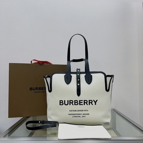 B家最新款隨性風格 The Belt 貝爾特包 ，精選棉質(zhì)帆布與柔韌皮革打造，飾