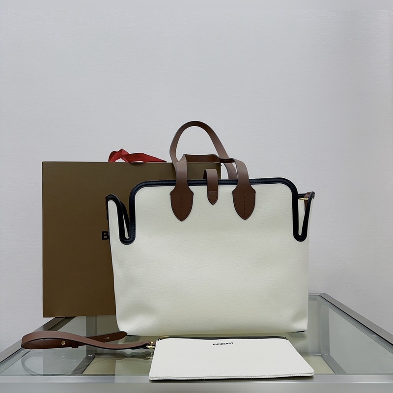 B家最新款隨性風格 The Belt 貝爾特包 ，精選棉質帆布與柔韌皮革打造，飾