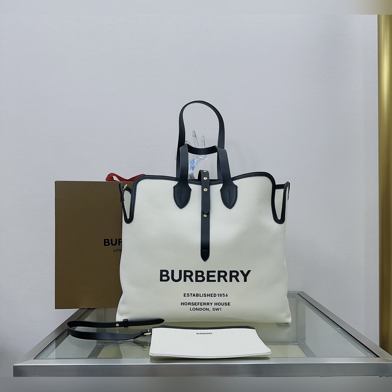 B家最新款隨性風格 The Belt 貝爾特包 ，精選棉質帆布與柔韌皮革打造，飾