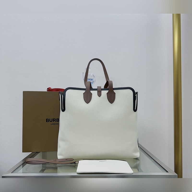 B家最新款隨性風格 The Belt 貝爾特包 ，精選棉質帆布與柔韌皮革打造，飾