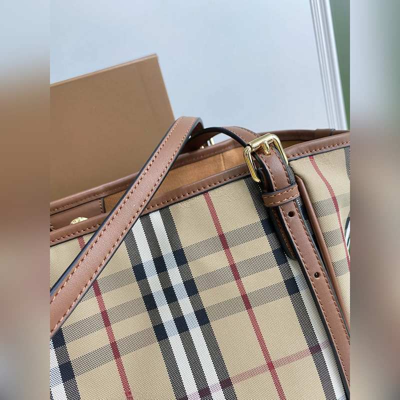 B家隱形戰 馬購物袋 進 口小牛皮配ykk黃銅五金 性價比超高！經典永不落伍的時