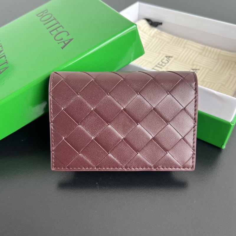 2026新款名片夾 667141 簡單中的高級感肯定是BV編織包啦 采用細膩的羊