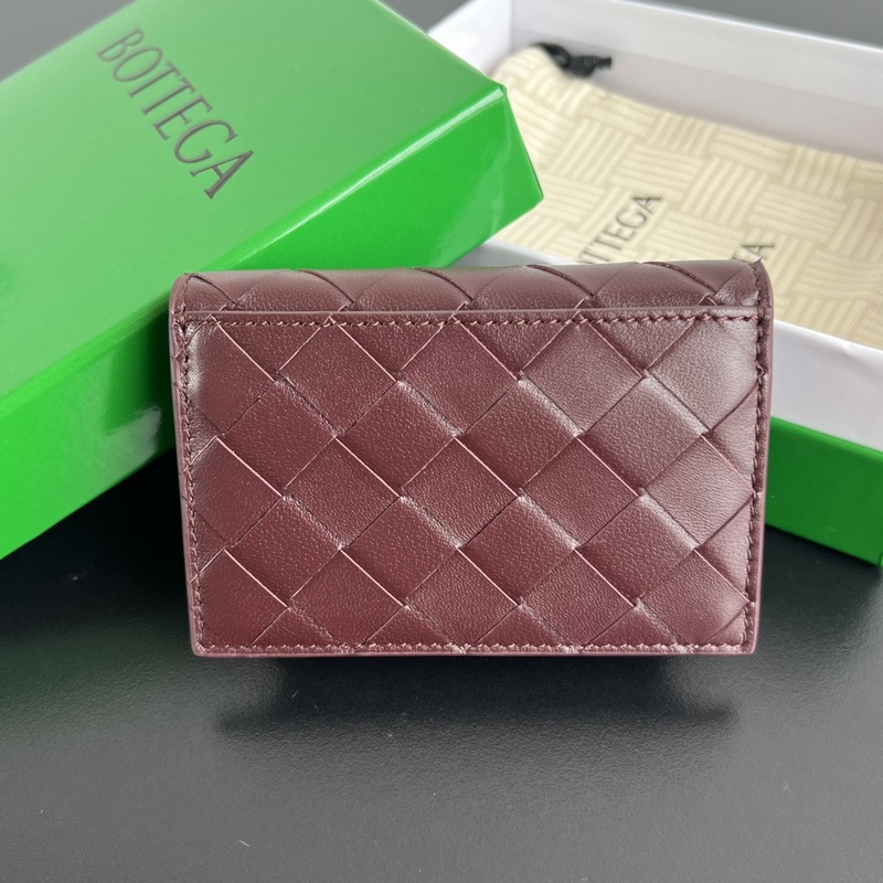 2026新款名片夾 667141 簡單中的高級感肯定是BV編織包啦 采用細膩的羊