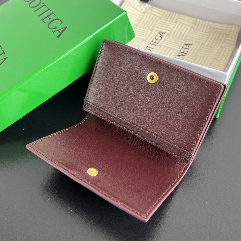 2026新款名片夾 667141 簡單中的高級感肯定是BV編織包啦 采用細膩的羊