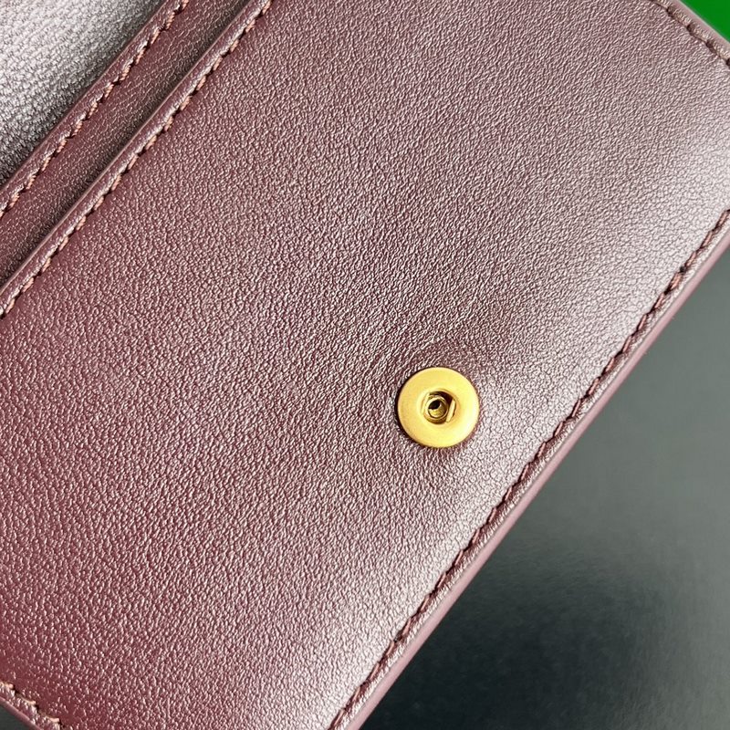 2026新款名片夾 667141 簡單中的高級感肯定是BV編織包啦 采用細膩的羊