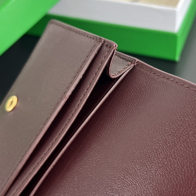 2026新款名片夾 667141 簡單中的高級感肯定是BV編織包啦 采用細膩的羊