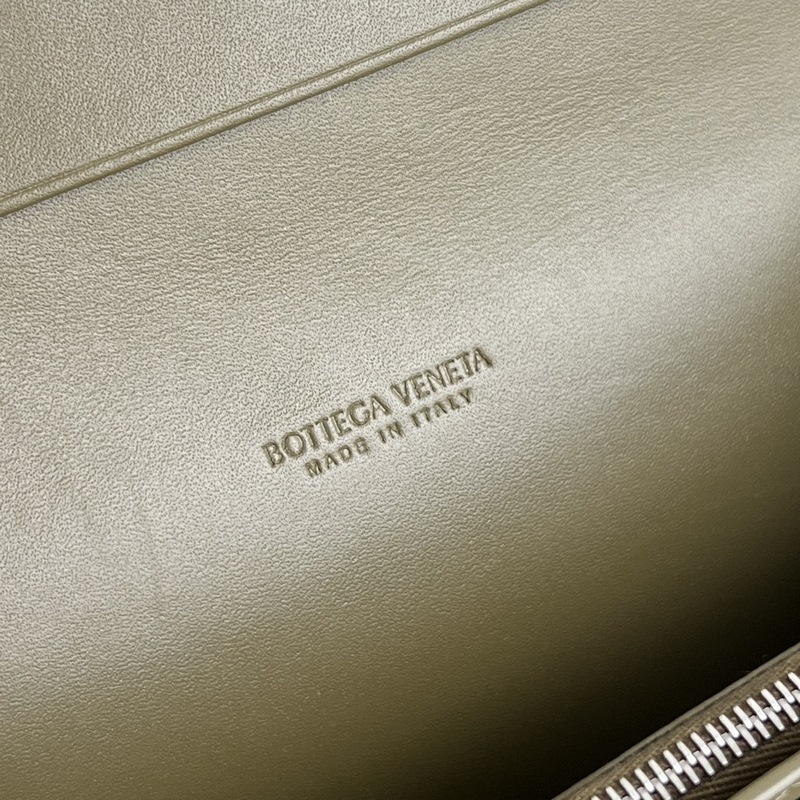 #Bv新款 編織翻蓋長(zhǎng)款錢包 749438 萬(wàn)年經(jīng)常全編織長(zhǎng)錢夾 這款錢包更注重