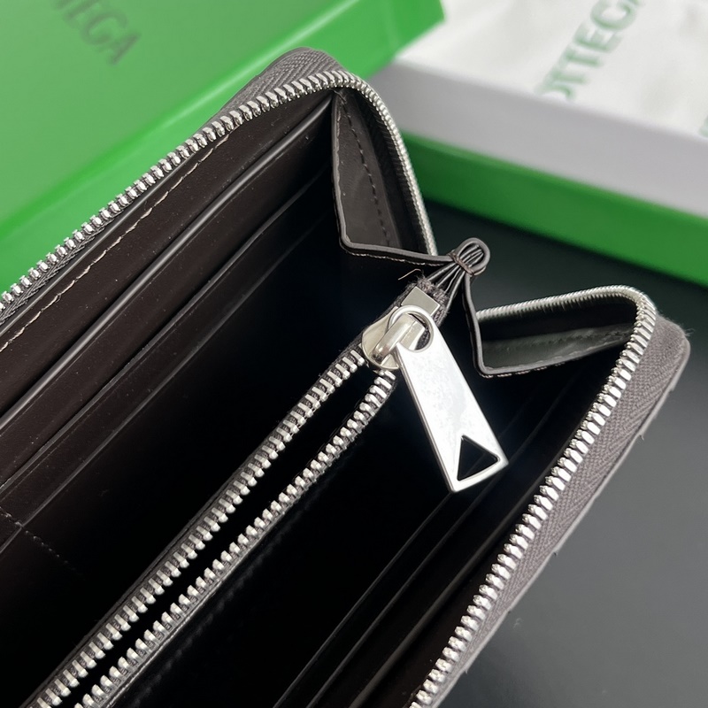 #Bv 男士編織錢包 593217 三種不同顔色牛皮編織制成 柔軟舒適 有質(zhì)感