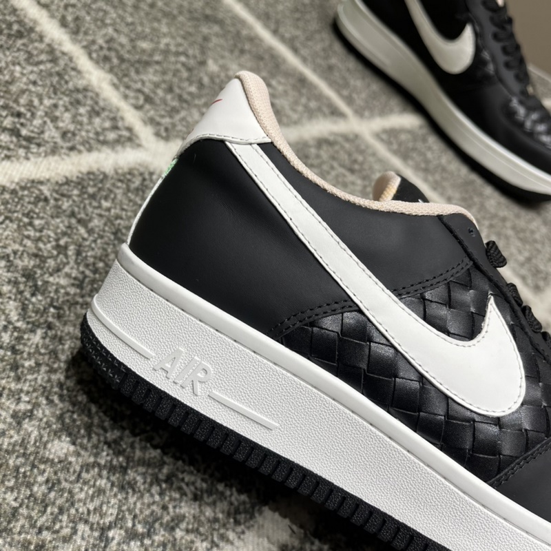 BV X nike聯名男士低幫休閑運動鞋，采用頭層牛皮手工編織工藝，側身聯名Ni