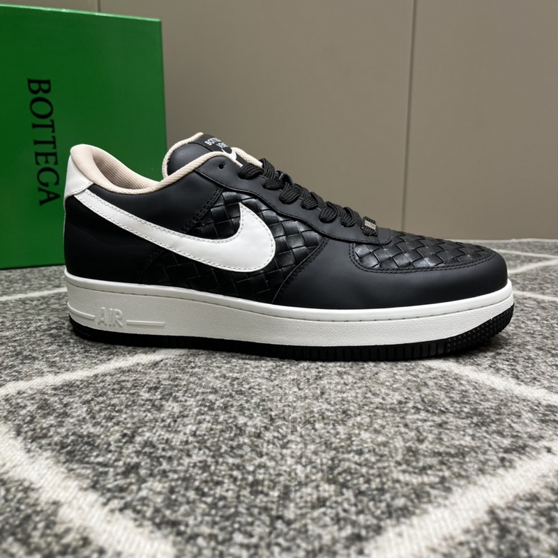 BV X nike聯名男士低幫休閑運動鞋，采用頭層牛皮手工編織工藝，側身聯名Ni