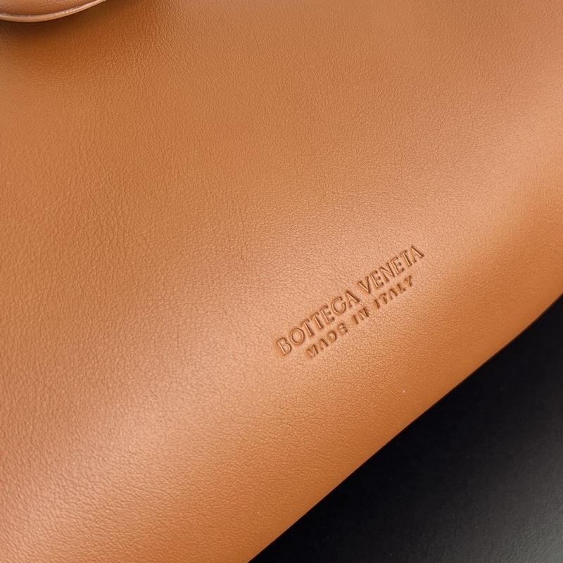 #Bv 新款 Lauren 1980 手拿包 796564 人氣包款 1980年