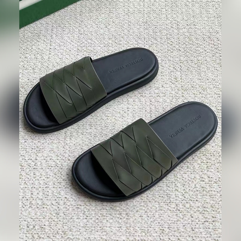 B0TTEGA VENETA (簡稱BV) 男士BAND涼鞋 官網(wǎng)同步 采用進(jìn)口