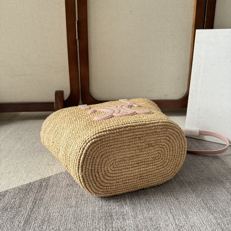 CELINEINE TEEN 植物材料和牛皮革柔軟經(jīng)典提籃包盛夏是屬于草編包的