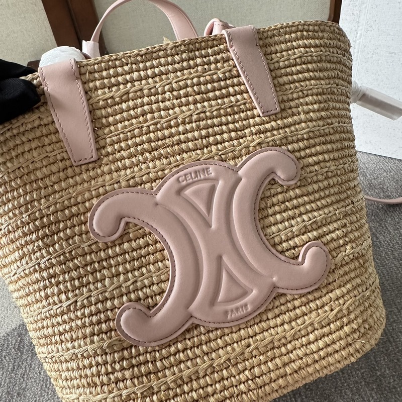 CELINEINE TEEN 植物材料和牛皮革柔軟經(jīng)典提籃包盛夏是屬于草編包的
