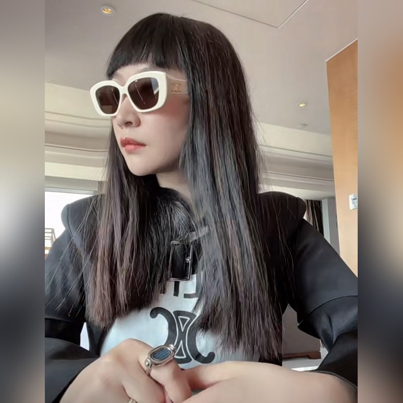 celine2026 凹造型 celine：CL4S216U