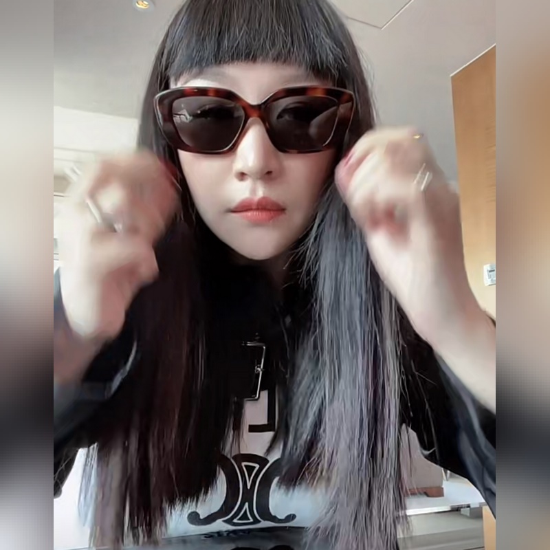 celine2026 凹造型 celine：CL4S216U