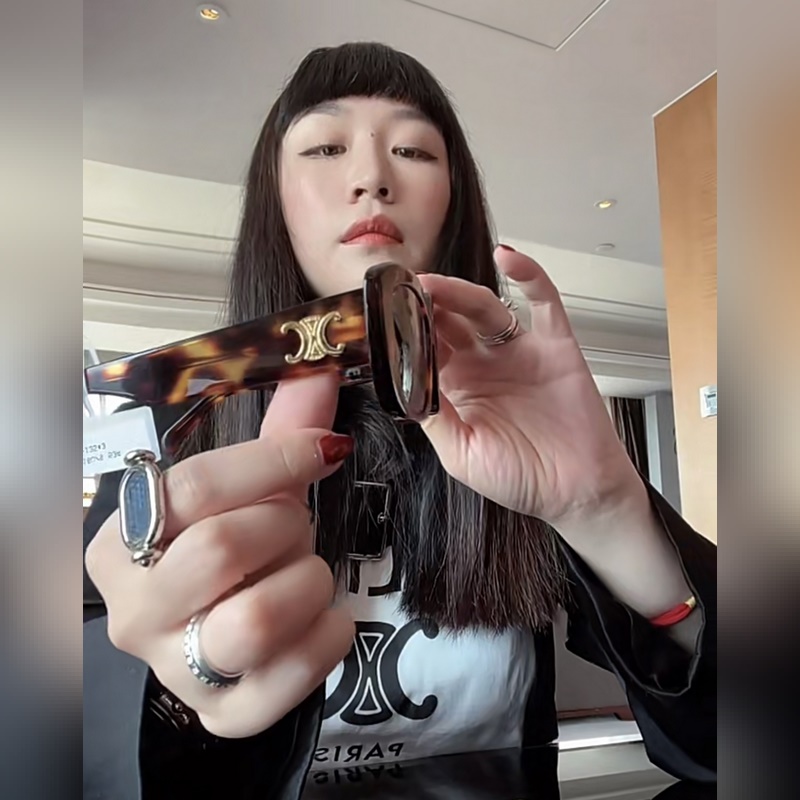 celine2026 凹造型 celine：CL4S216U