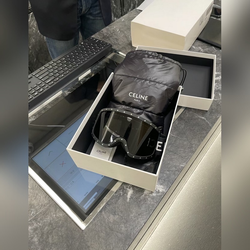 專櫃最新顔色 全黑色 高端貨ski goggles 電子nfc感應包裝 CELI