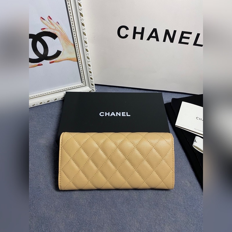 CHANEL 兩折長夾口蓋錢包到貨 頭層牛皮搭配新款logo同樣是穿皮旁邊鑽石包