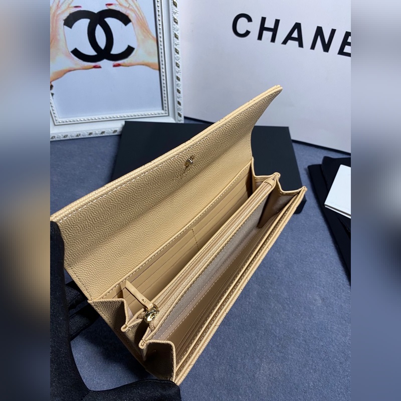CHANEL 兩折長夾口蓋錢包到貨 頭層牛皮搭配新款logo同樣是穿皮旁邊鑽石包