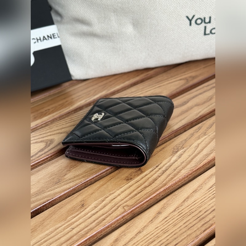 2104新品chanel 對折短錢包到貨 小羊皮制作內裡帶零錢袋 這類錢包超級實