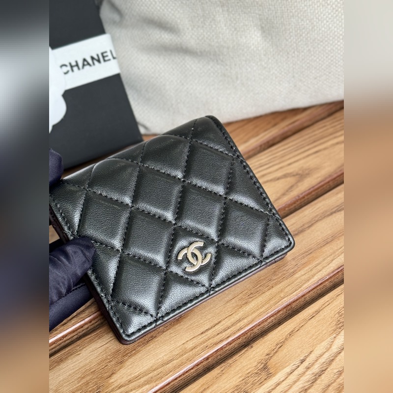 2104新品chanel 對折短錢包到貨 小羊皮制作內裡帶零錢袋 這類錢包超級實