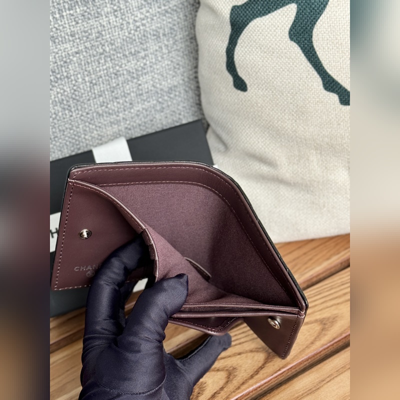 2104新品chanel 對折短錢包到貨 小羊皮制作內裡帶零錢袋 這類錢包超級實