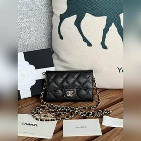 大球牛皮Chane新款腰包又一款經典腰包閃亮登場 隻看一眼就愛上了、真的超愛 有