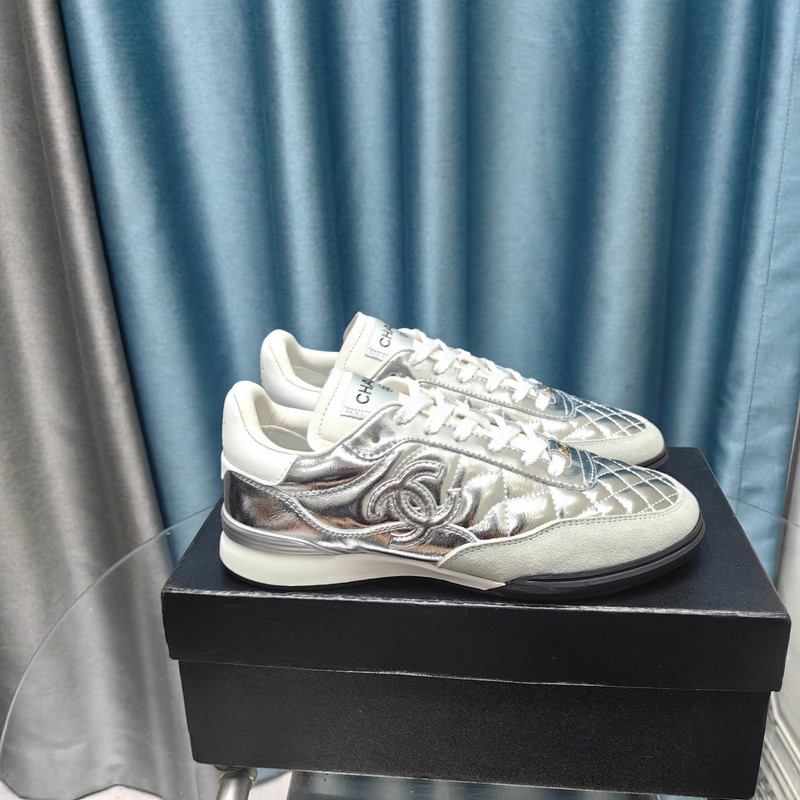 Chanel香奈兒--2026專櫃頂級休閑款運動鞋 這款經(jīng)典設(shè)計 鞋面多種工藝電