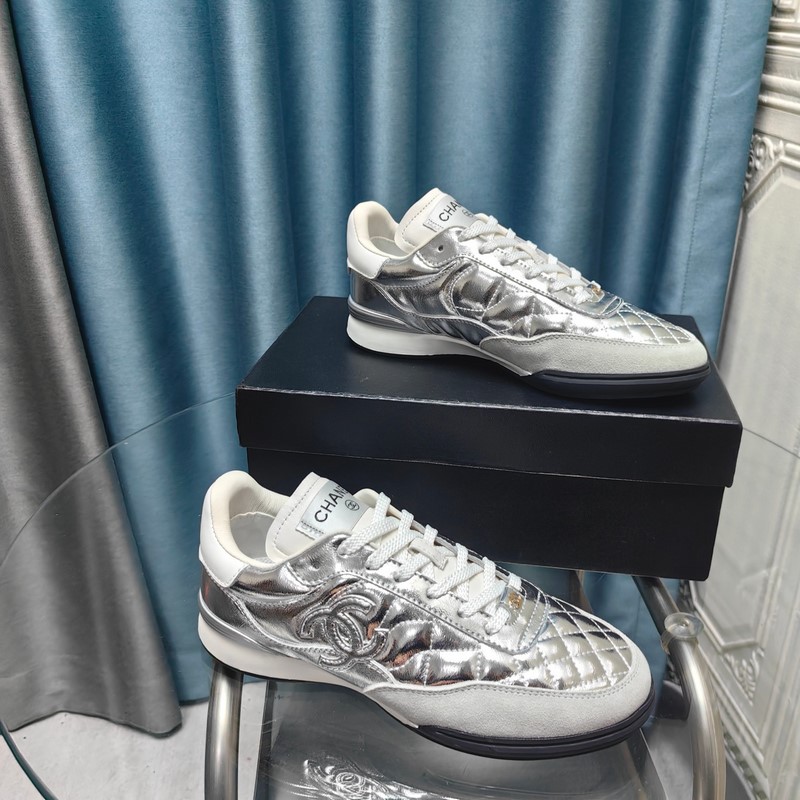 Chanel香奈兒--2026專櫃頂級休閑款運動鞋 這款經(jīng)典設(shè)計 鞋面多種工藝電