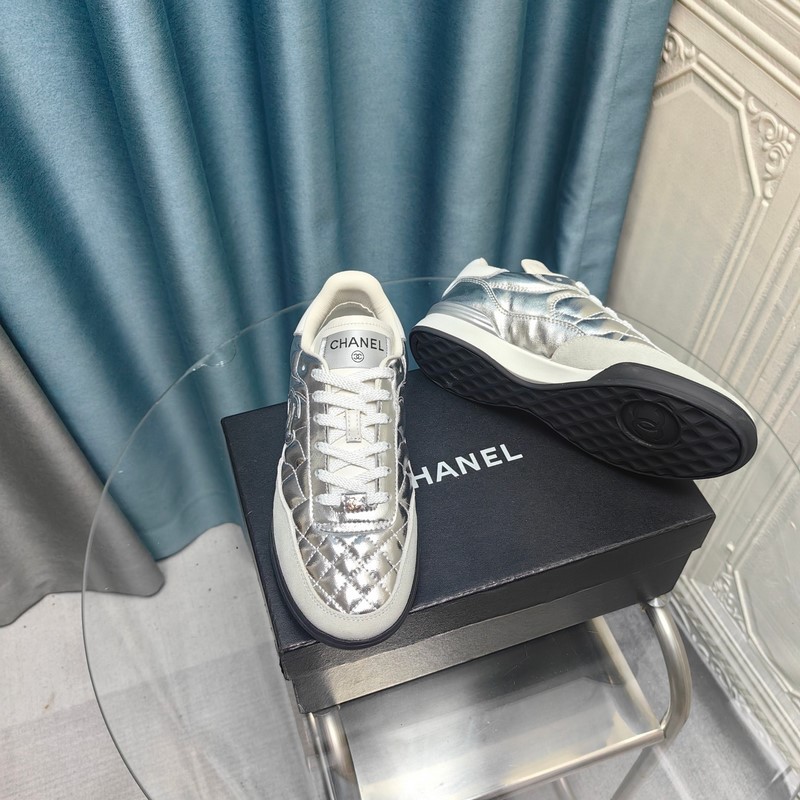 Chanel香奈兒--2026專櫃頂級休閑款運動鞋 這款經(jīng)典設(shè)計 鞋面多種工藝電