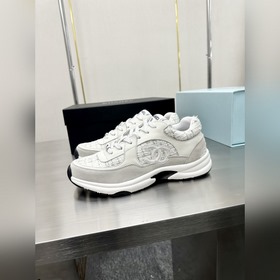 Chanel香奈兒--2026專櫃頂級休閑款運動鞋 這款經典設計 鞋面多種工藝電