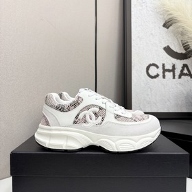 Chanel香奈兒熊貓鞋！2026專櫃頂級休閑款運動鞋 這款經典設計 鞋面多種工