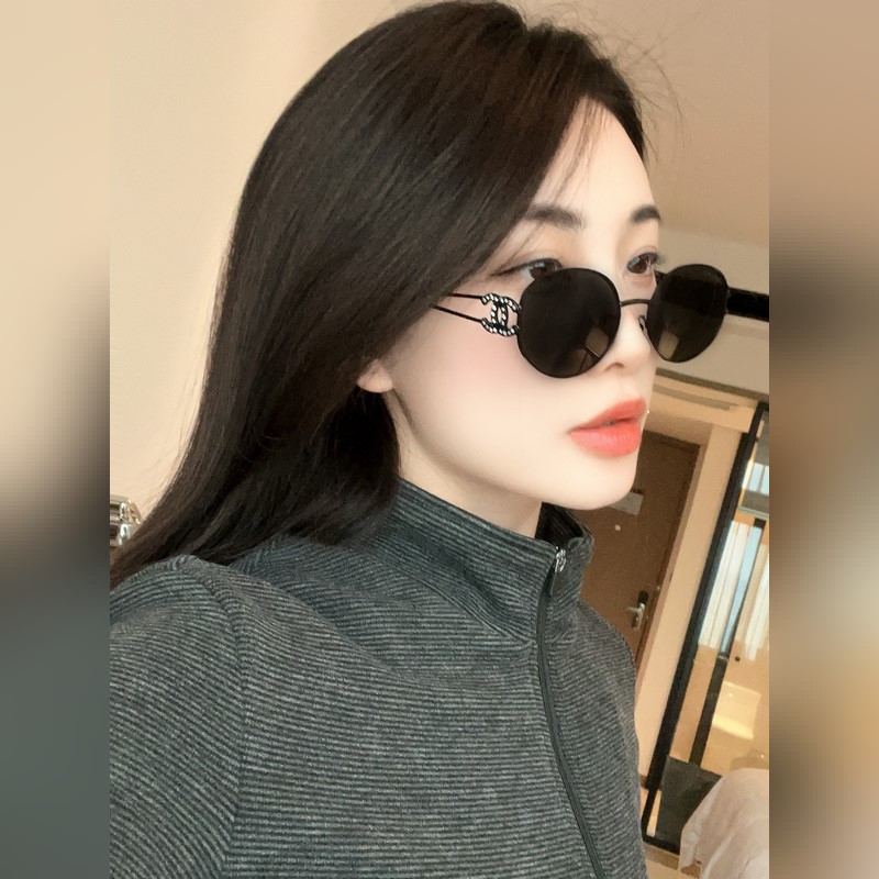 CHANEL 新款 香奶奶 Model ： CH6991 雙C 鏡腿閃鑽logo