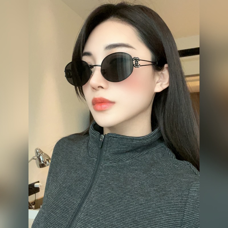 CHANEL 新款 香奶奶 Model ： CH6991 雙C 鏡腿閃鑽logo