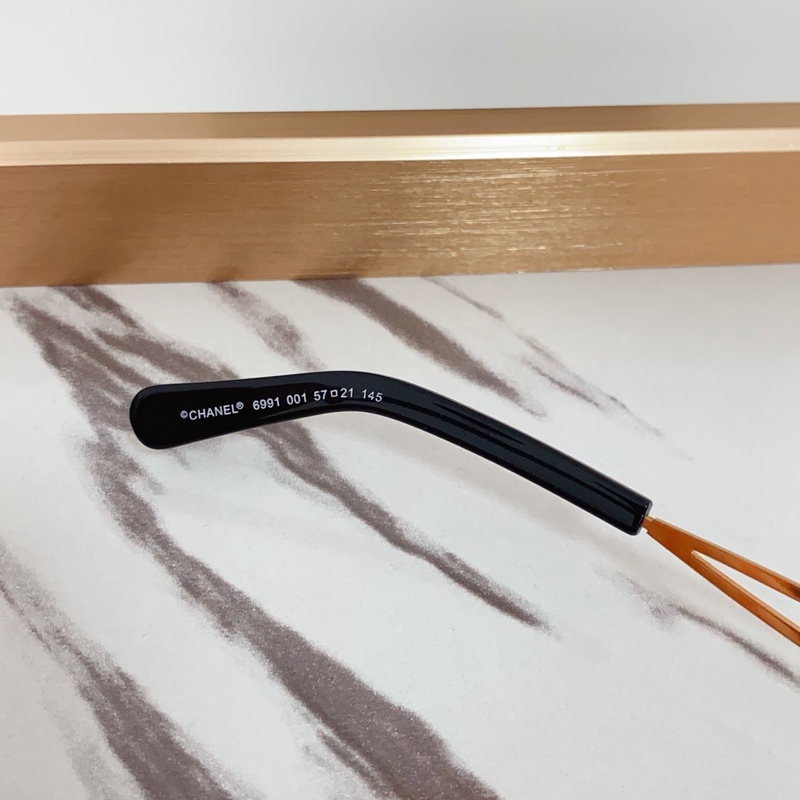 CHANEL 新款 香奶奶 Model ： CH6991 雙C 鏡腿閃鑽logo