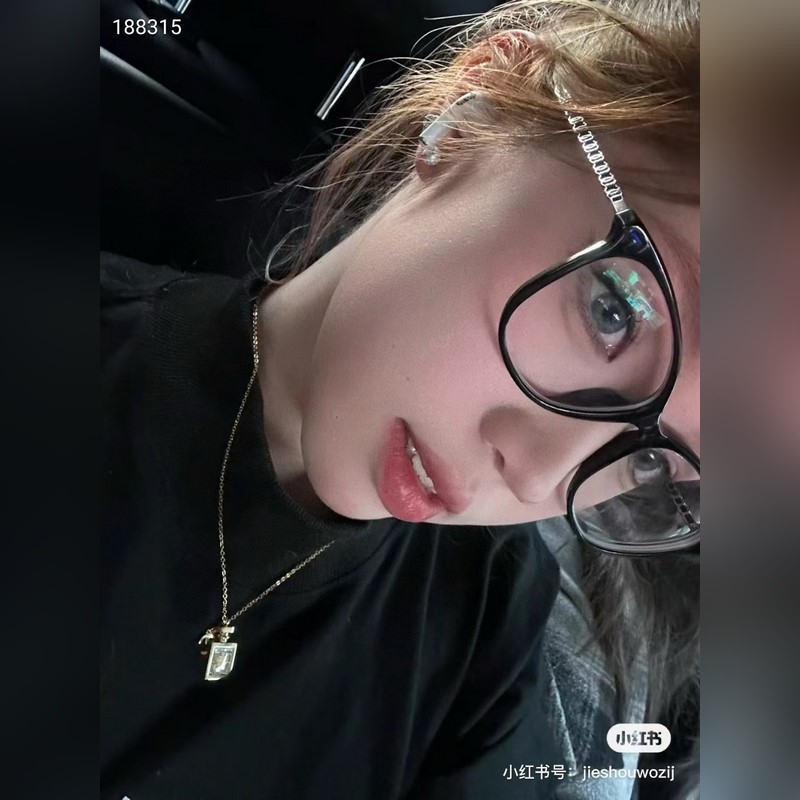 一直在 [CHANEL]香奈兒 CH3408Q標(biāo)志性logo羊皮編織鏡腿 細(xì)框平