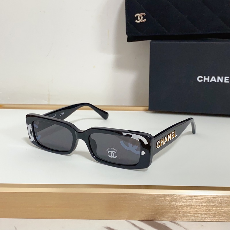 CHANEL 權(quán)志龍同款 MOD：71473 Size：54口18-145