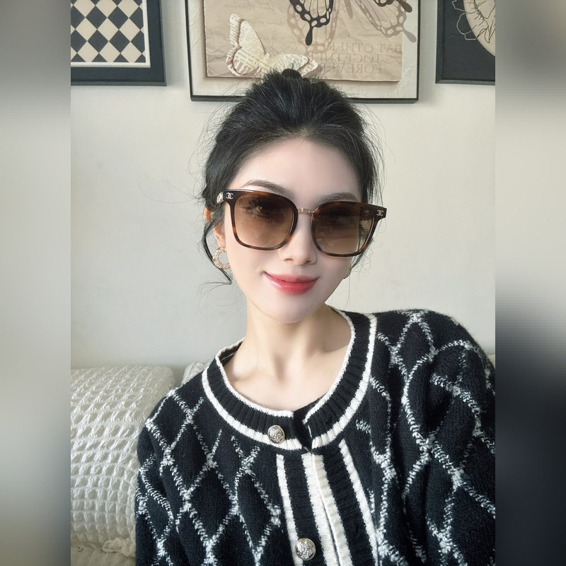 CHANEL 新款 香奶奶 Model ： CH7985 金屬logo設計 日常